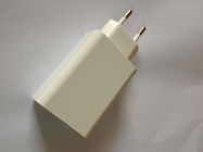 Portable Travel Power Adapters With Two USB 5V 1A / 5V 2.1A Wide Input Voltage