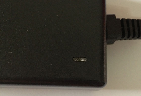 ไฟฟ้าแรงสูงสก์ท็อปอะแดปเตอร์ด้วย IEC8 / IEC14 เชื่อมต่อ AC, 50Hz / 60Hz
