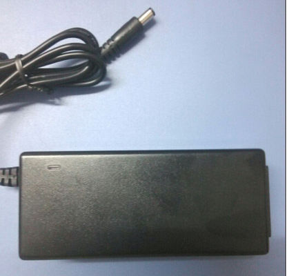 ช่องเสียบ 14V4.6A สก์ท็อป Power Adapter IEC320 / C14 สำหรับระบบเสียง