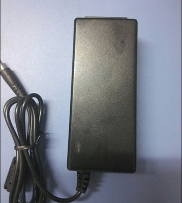 19V 3.4A สก์ท็อป Power Adapter IEC320 / C14 แล็ปท็อปอะแดปเตอร์สำหรับคอมพิวเตอร์พีซี