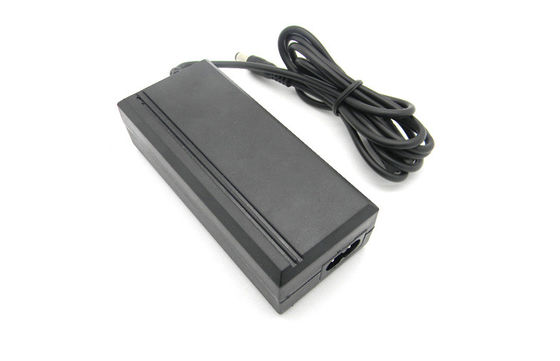 12V 2A AC ไป DC Power Adapter กว่าปัจจุบัน / คง 5.5x2.1mm ปัจจุบัน