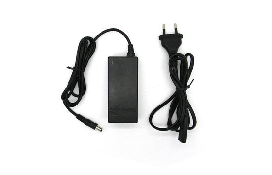 18Volt 45W สก์ท็อป DC Power Supply ลัดวงจรสำหรับทำให้สหภาพยุโรปไฟเสียบ