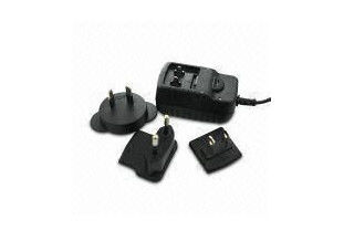 มินิ ESD EN60950 อะแดปเตอร์เดินทางไปพร้อมกับเปลี่ยนปลั๊กสำหรับอุปกรณ์มือถือ