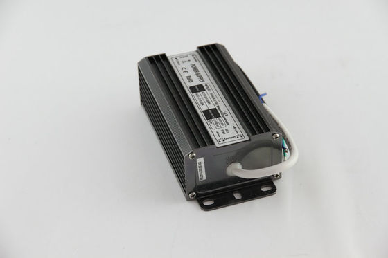 1500mA 50 วัตต์สีดำคงที่ในปัจจุบัน LED พลาสติกกรณีขับ 36V LED Driver พาวเวอร์ซัพพลาย