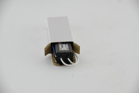 ที่มีประสิทธิภาพ 220 V AC คงกระแส AC เป็น DC 300mA ไดร์เวอร์ LED OLP / OVP