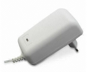 สีขาว 20W ภายนอก AC DC Switching Power Supply 12V, ประสิทธิภาพสูง