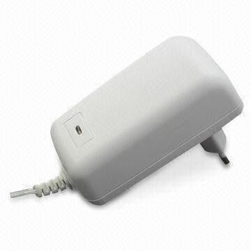 20W ภายนอก AC DC Switching Power Supply 12V ประสิทธิภาพสูงสหรัฐ CCC UL